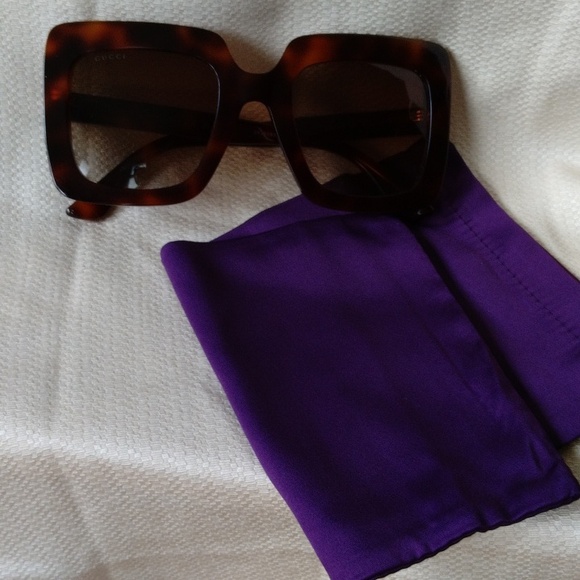 New GUCCI women’s  oversized square sunnies sunglasses - Picture 6 of 14